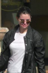 Selena Gomez Hits the Gym in West Hollywood 01/28/2019