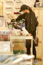 Victoria Justice - Shopping in LA 01/18/2019