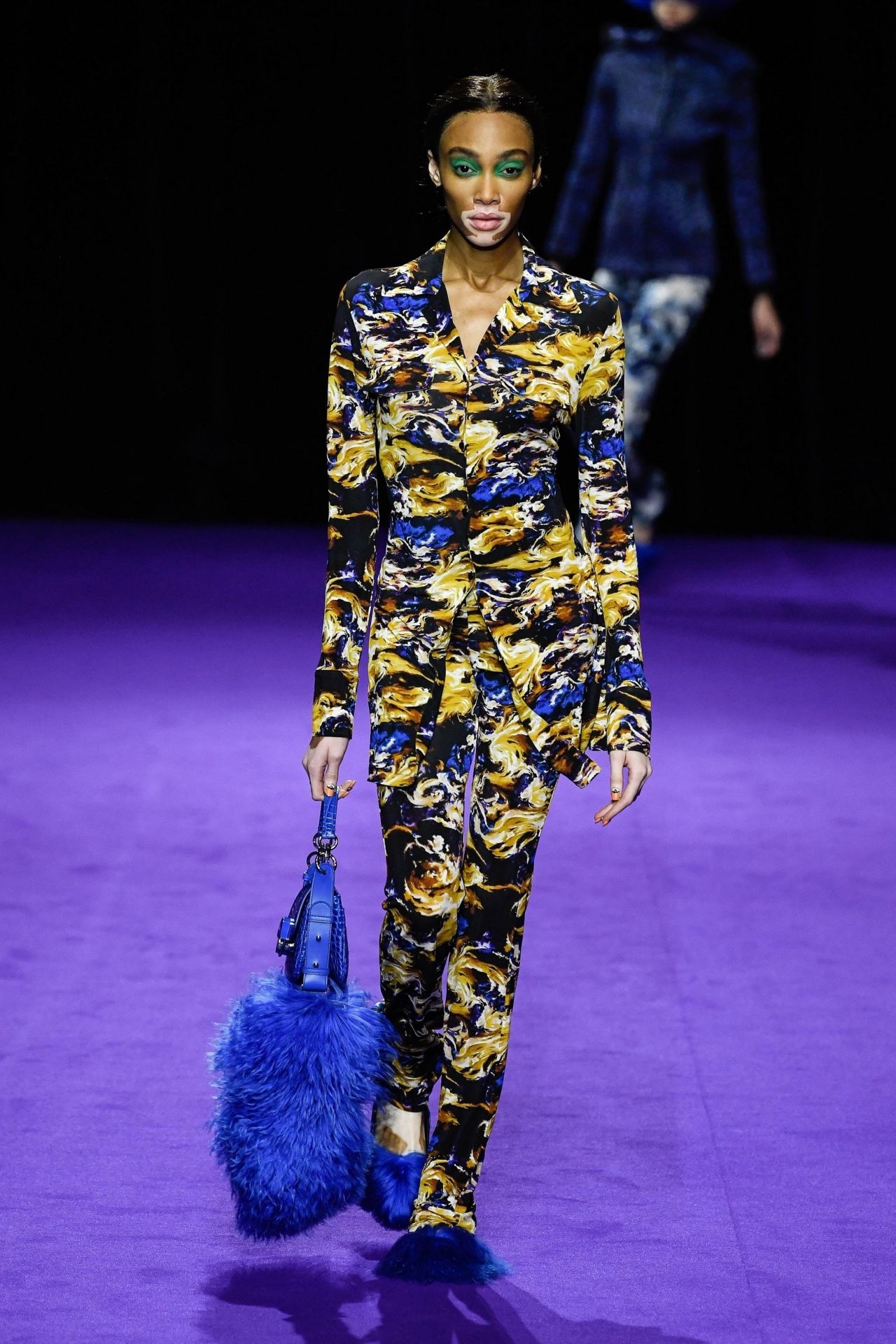 skab Ny mening forsætlig Winnie Harlow Walks Kenzo Man Fashion Show in Paris 01/20/2019 • CelebMafia