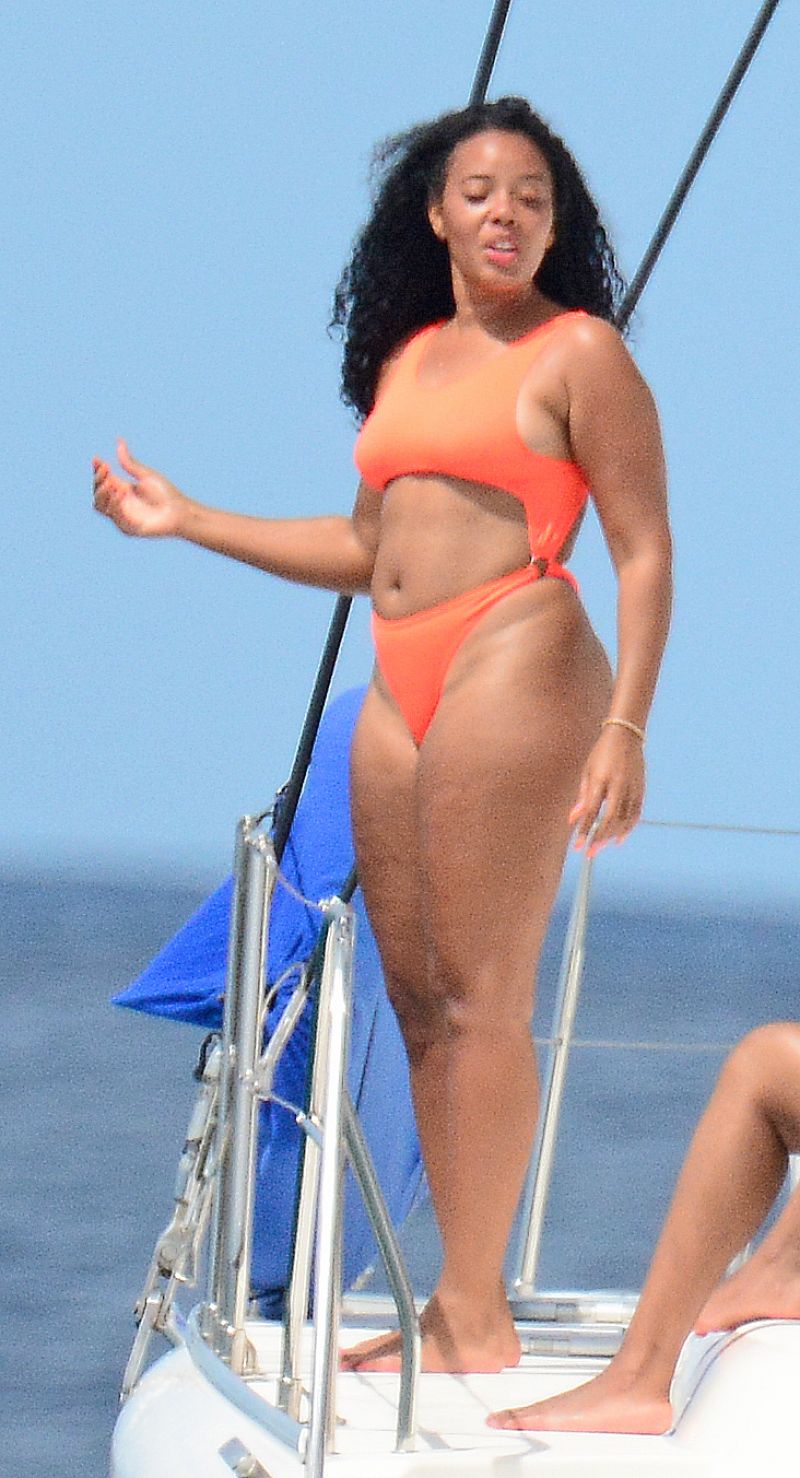 Angela Simmons in Bikini - Barbados 02/07/2019.