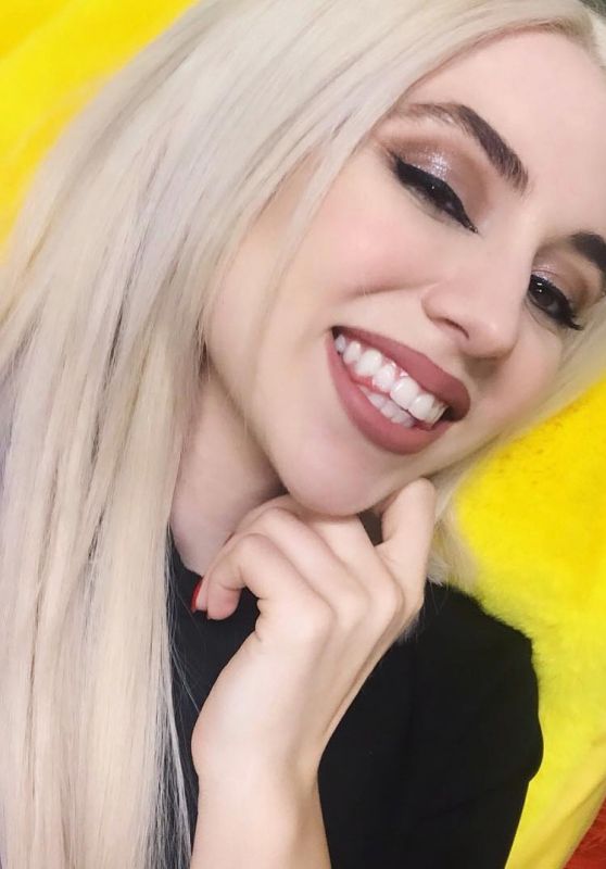 Ava Max - Personal Pics and Video 02/06/2019