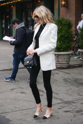 Charlotte McKinney Shows Off Her Style 02/07/2019