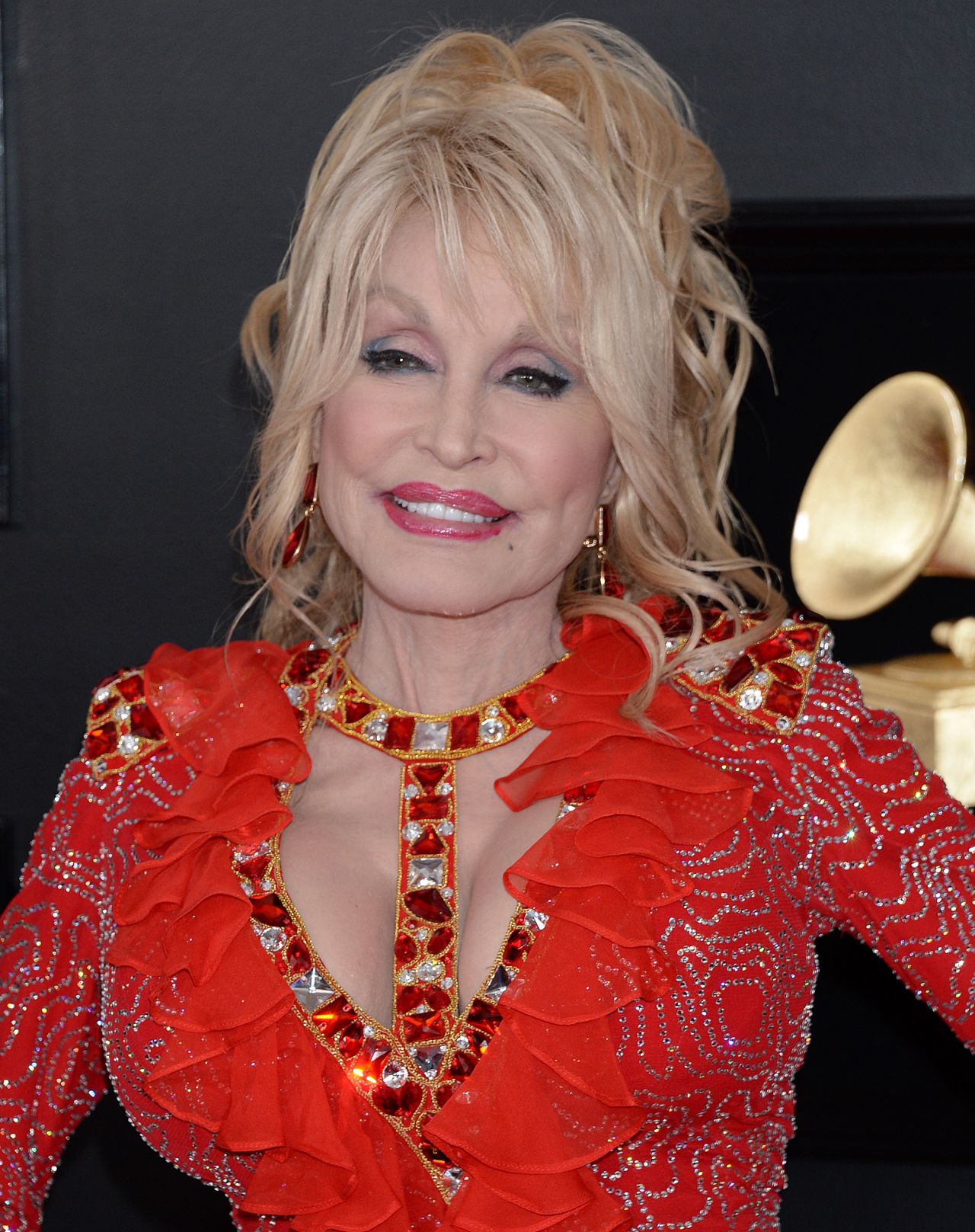 Dolly Parton At Acm Awards 2024 - Bert Annabela