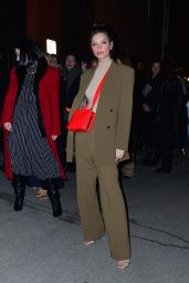 Emily Ratajkowski - Arriving to Tiffany & Co Party in NYC 02/09/2019