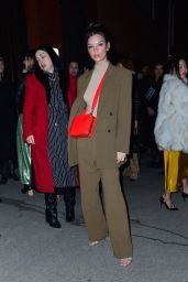Emily Ratajkowski - Arriving to Tiffany & Co Party in NYC 02/09/2019