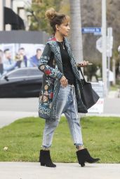 Halle Berry - Heads to Erewhon Natural Foods in LA 02/13/2019