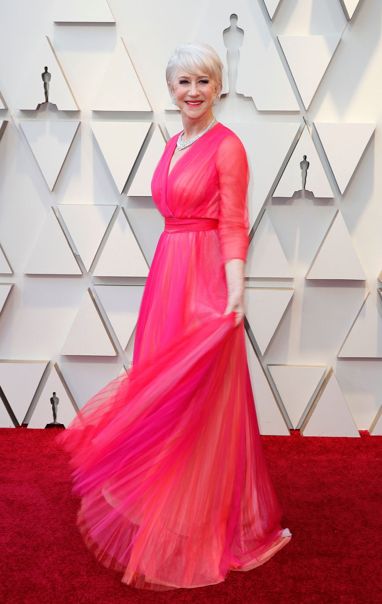 Helen Mirren Oscars 2019 Red Carpet • CelebMafia