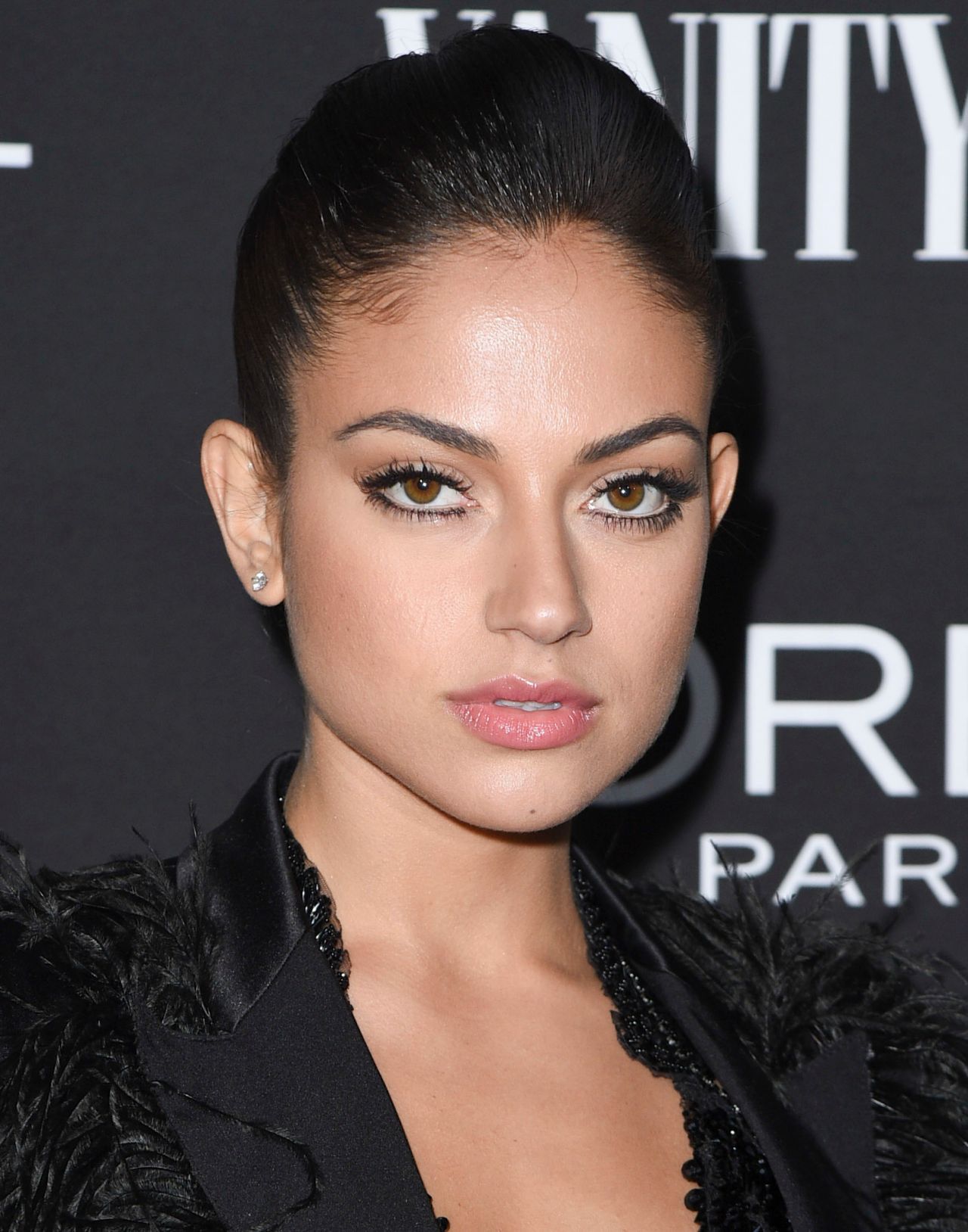 Inanna Sarkis – Vanity Fair & LOréal Paris Celebrate New Hollywood 02