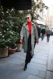 Karlie Kloss Street Fashion 02/25/2019