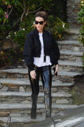 Kate Beckinsale in Skintight PVC Leggings 02/25/2019