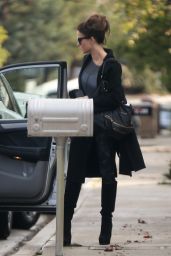 Kate Beckinsale - Returns Home in LA 01/31/2019