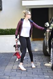 Kate Upton in Workout Gear 01/31/2019