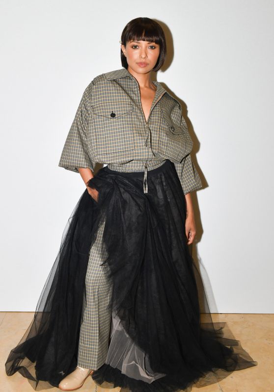 Katerina Graham – Rochas Fashion Show in Paris 02/27/2019