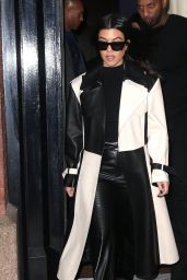 Kendall Jenner and Kourtney Kardashian - Shopping in New York 02/08/2019