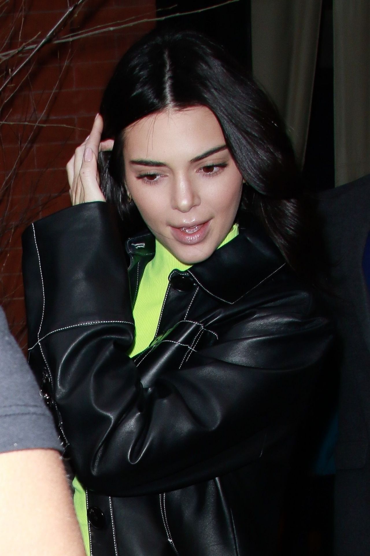 Kendall Jenner and Kourtney Kardashian - Shopping in New York 02/08 ...
