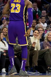 Kendall Jenner - LA Lakers vs Philadelphia 76ers in Philadelphia 02/10/2019