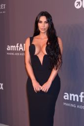 Kim Kardashian – 2019 amfAR Gala in New York