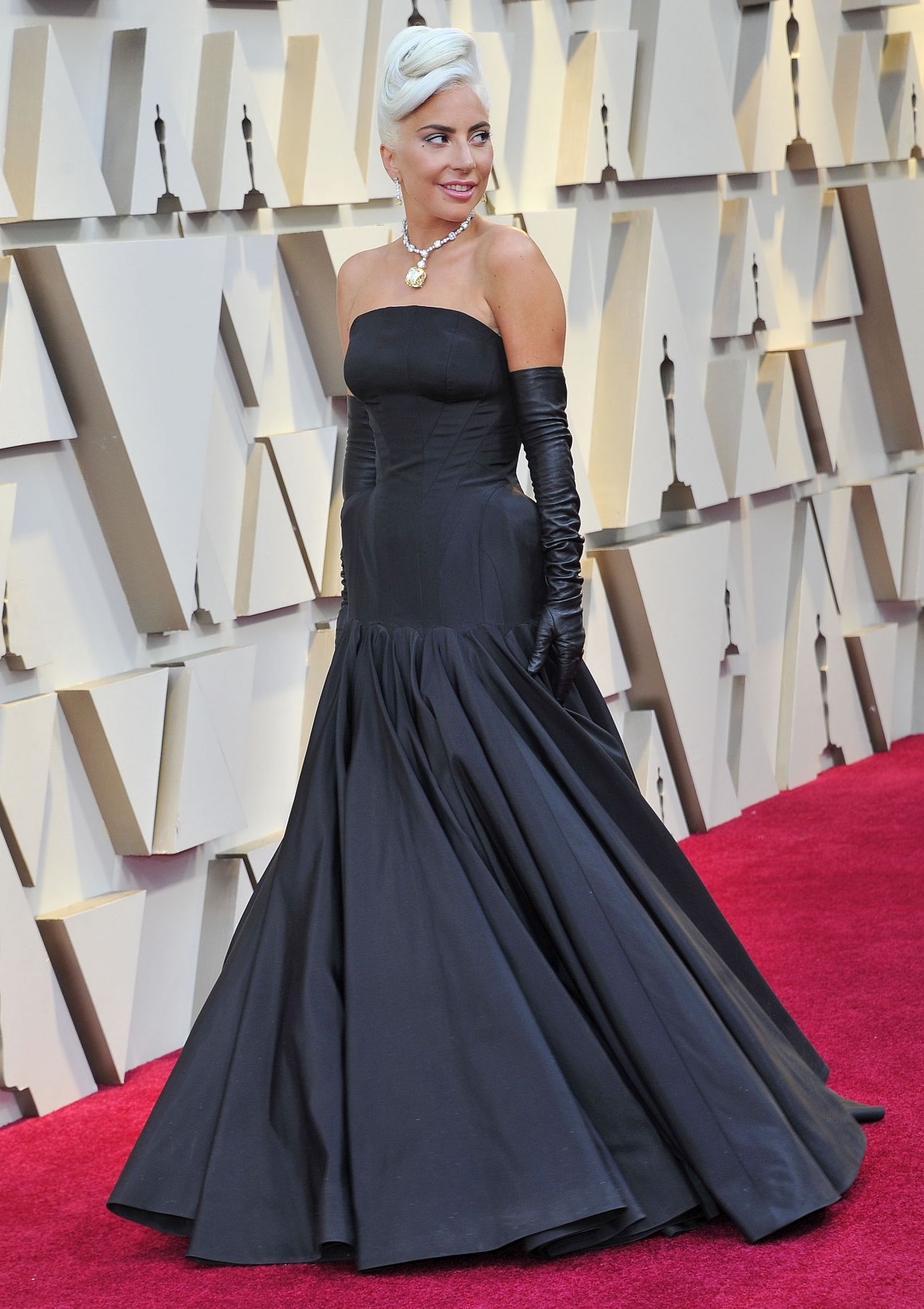 Lady Gaga Oscars 2019 Red Carpet • CelebMafia