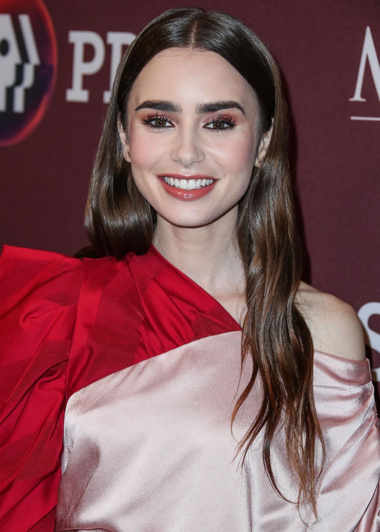 https://celebmafia.com/wp-content/uploads/2019/02/lily-collins-masterpiece-photocall-at-the-2019-winter-tca-press-tour-in-pasadena-6.jpg