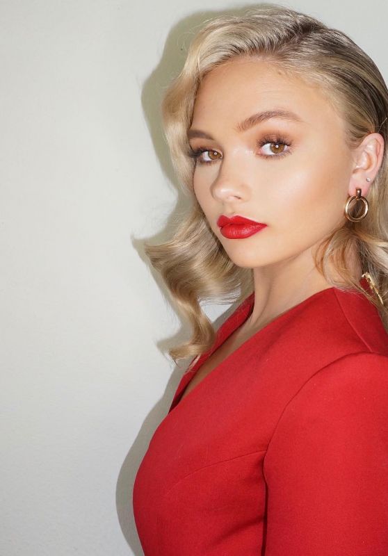 Natalie Alyn Lind - Personal Pics and Video 02/08/2019