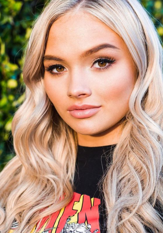 Natalie Alyn Lind - Personal Pics and Videos 02/06/2019