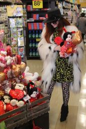 Phoebe Price - Shops for Valentine