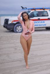 Tao Wickrath in Swimsuit on the Beach in Miami 02/11/2019