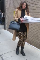 Taylor Hill - Brings Pizza at Spring Studios in NYC 02/11/2019