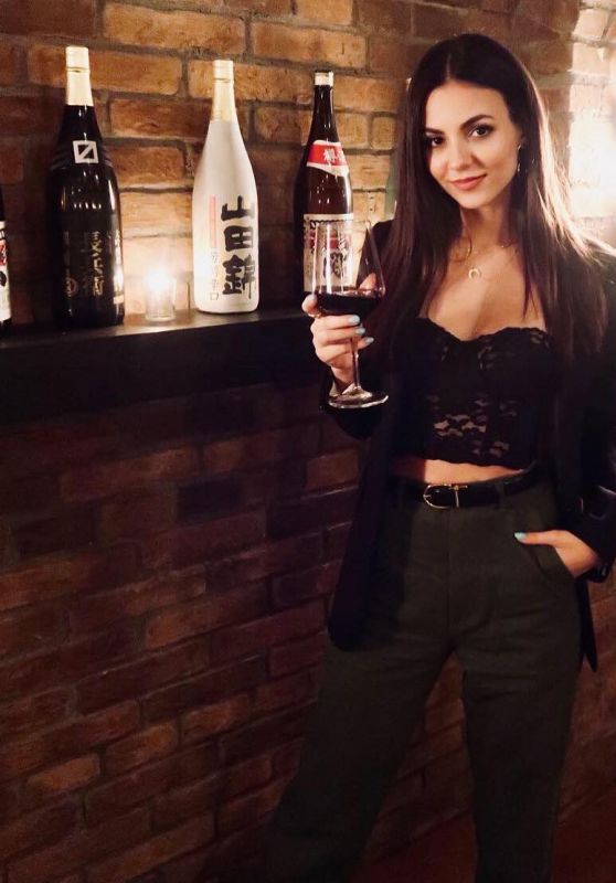 victoria-justice-personal-pics-and-videos-02-26-2019-15_thumbnail.jpg