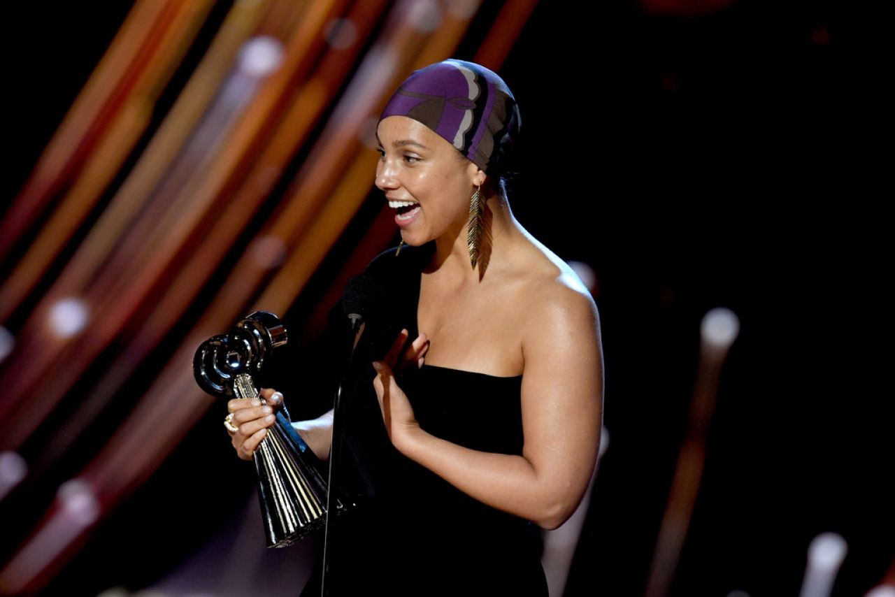 Alicia Keys Wins The Innovator Award - 2019 iHeartRadio Music Awards.