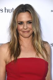 Alicia Silverstone – The Daily Front Row Fashion Awards 2019