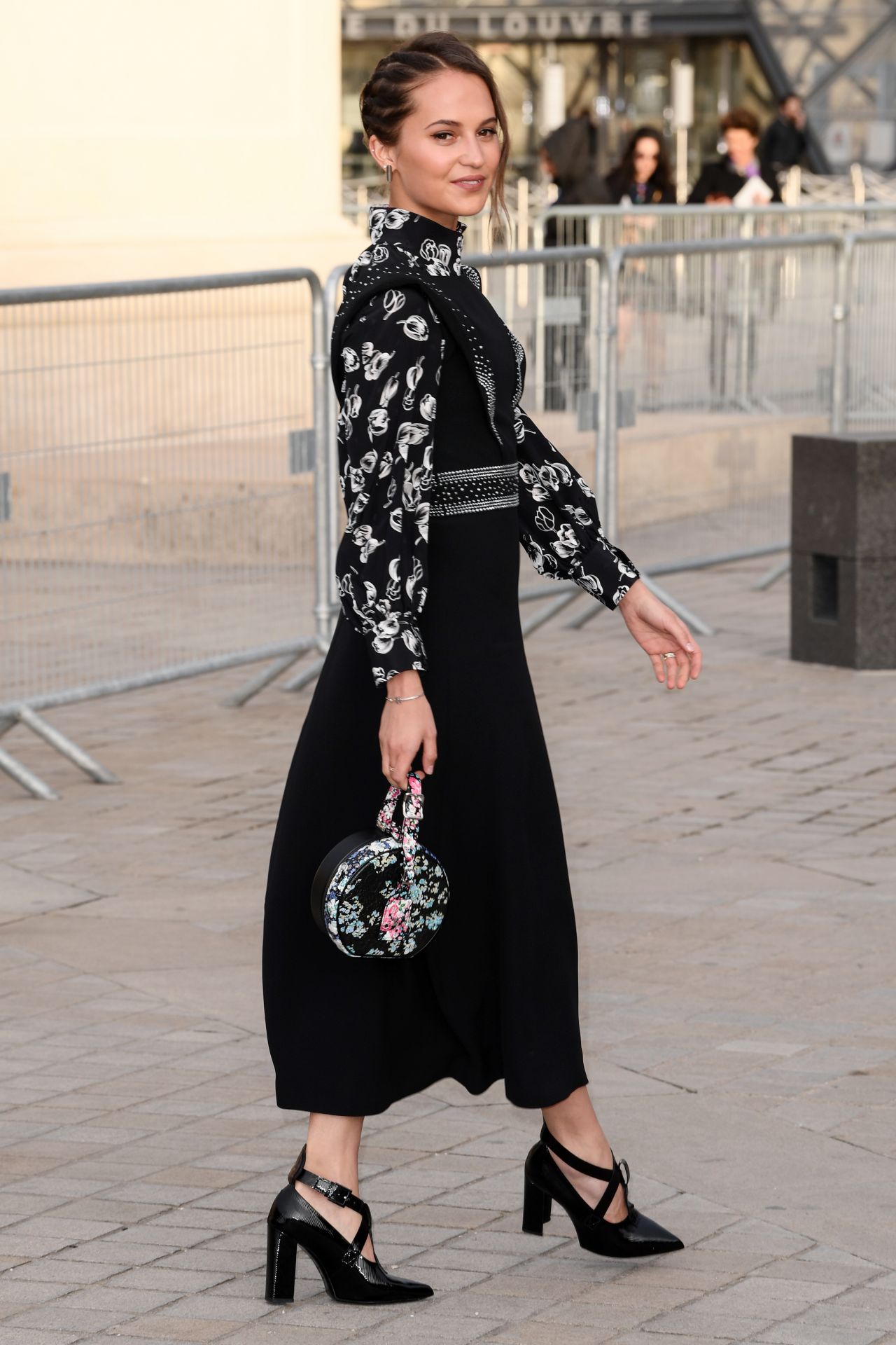Alicia Vikander – Louis Vuitton Fashion Show in Paris 03/05/2019