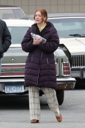 Alyson Hannigan - Tries Her Best to Keep Warm Filming in Vancouver 03/15/2019