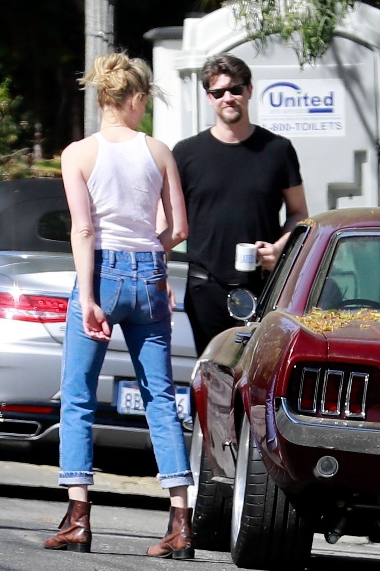 Amber Heard and Andy Muschietti - Visit a Friend's House in LA 03/30