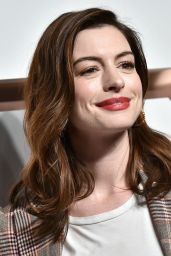 Anne Hathaway – The Shops & Restaurants at Hudson Yards Preview Celebration 03/14/2019