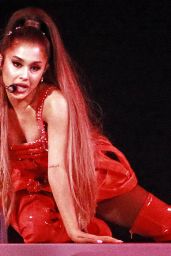 Ariana Grande - Sweetener World Tour in Boston 03/20/2019