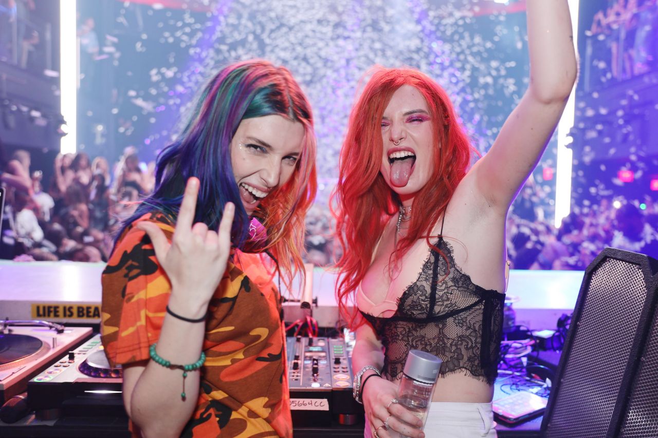 Bella Thorne and Dani Thorne - Performing at LIV in Miami 03/13/2019.