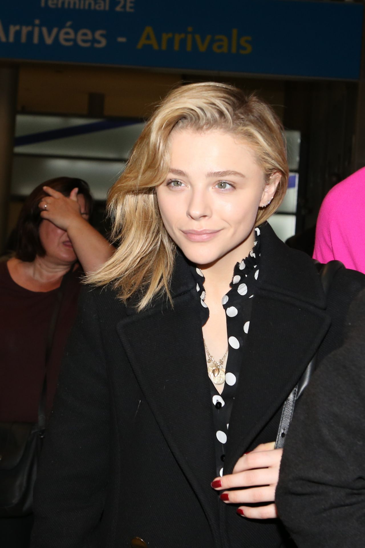 Chloe Grace Moretz - Charles de Gaulle Airport in Paris 03/03/2019