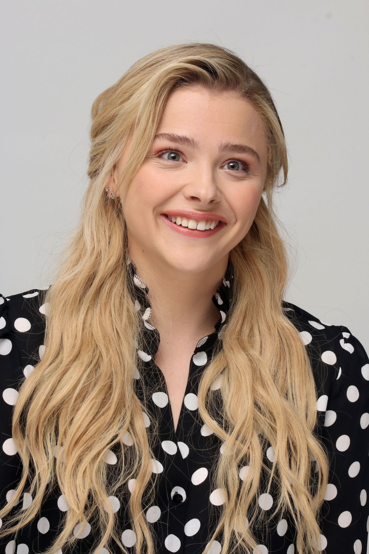 CHLOE MORETZ at 2018 Teen Choice Awards in Beverly Hills 