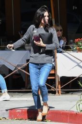 Courteney Cox in Casual Outfit 03/13/2019