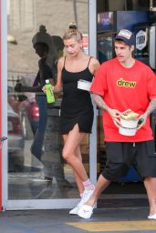 Hailey Rhode Bieber and Justin Bieber - Grab Lunch in Costa Mesa 03/23/2019