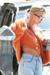 Hailey Rhode Bieber Street Style 03/25/2019