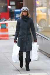 Halle Berry - Shopping at Duane Reade Drugstore in Manhattan 03/01/2019