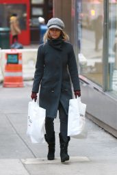 Halle Berry - Shopping at Duane Reade Drugstore in Manhattan 03/01/2019
