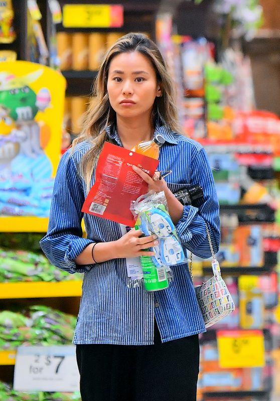 Jamie Chung Casual Style - Grocery Shopping in LA 03/19/2019
