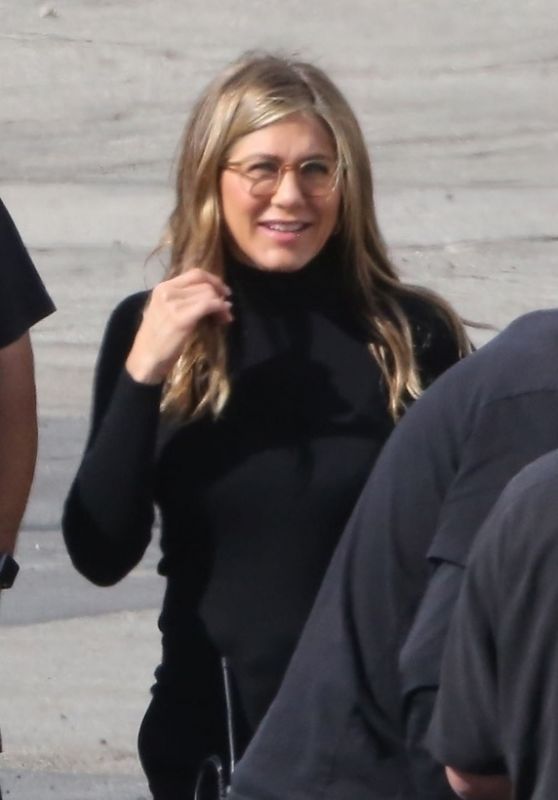 Jennifer Aniston Filming With Steve Carell in Los Angeles 03/21/2019