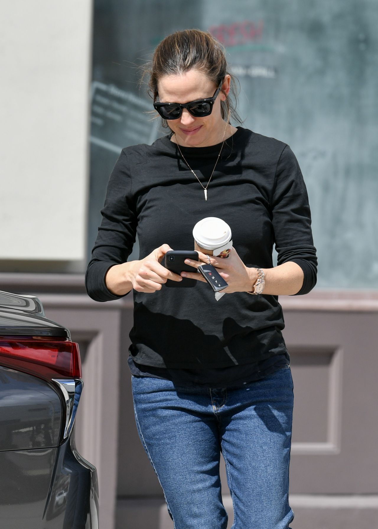 Jennifer Garner - Out in Studio City 03/09/2019 • CelebMafia