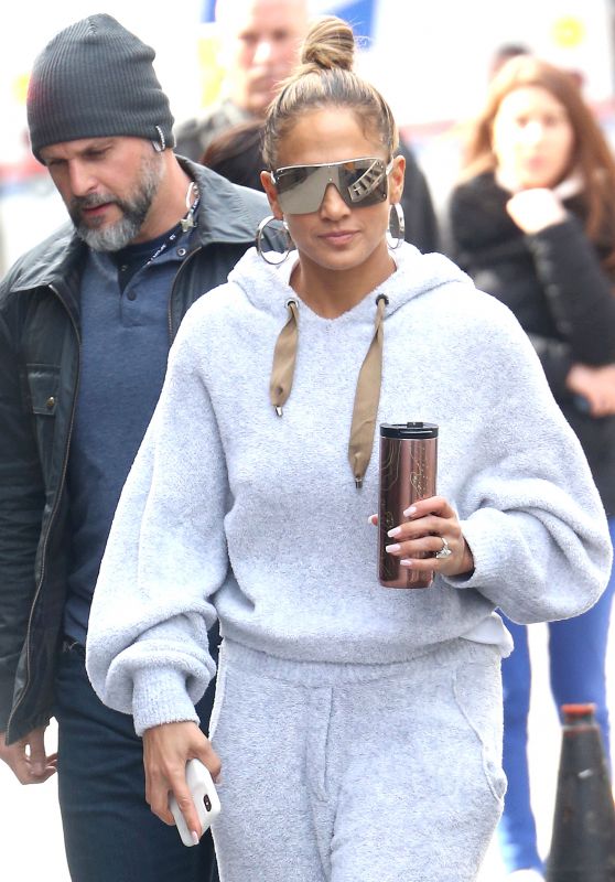 Jennifer Lopez on the Set of "Hustlers" 03/28/2019