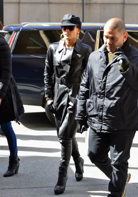 Jennifer Lopez - Out in NYC 03/27/2019