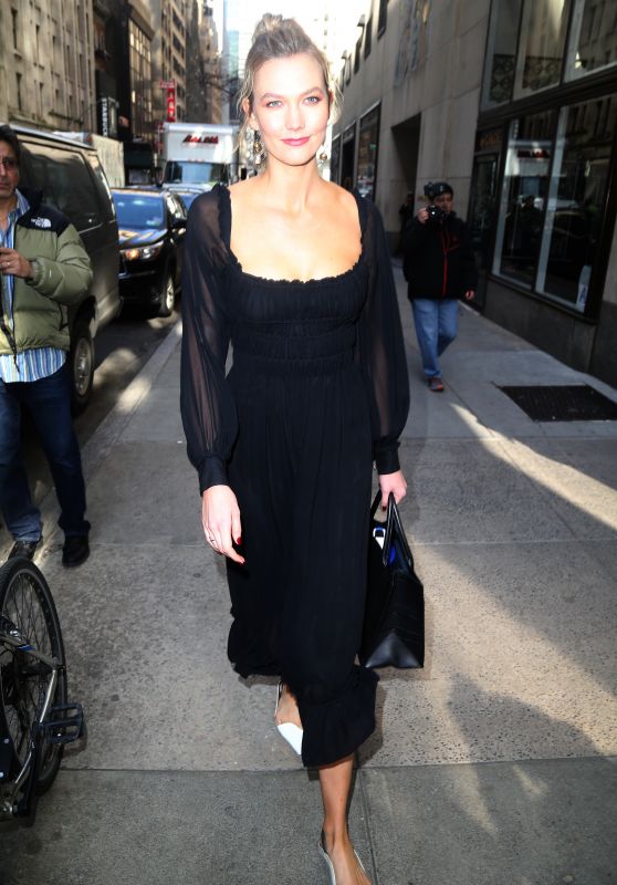 Karlie Kloss in Chiffon Dress 03/13/2019